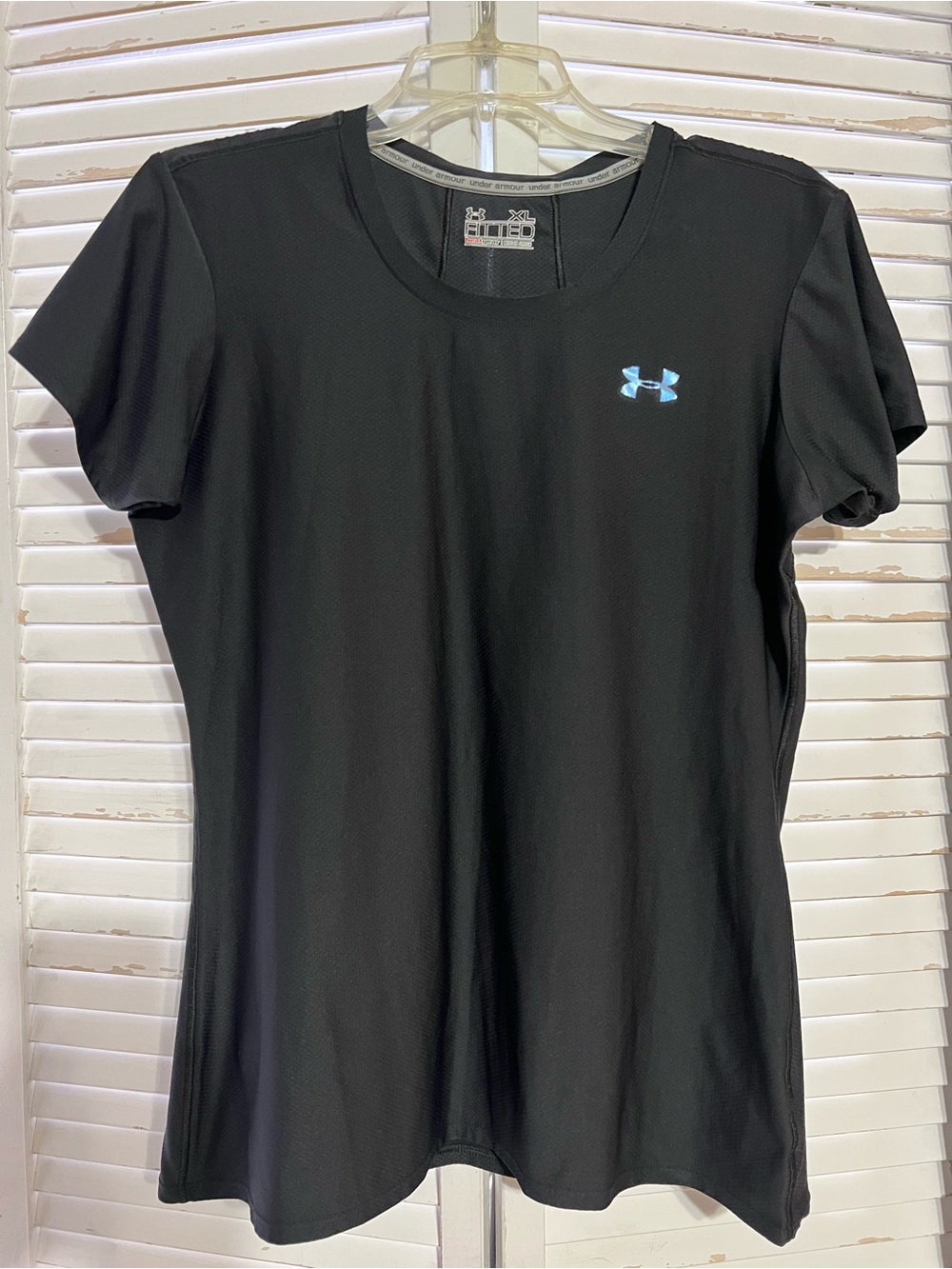 Under Armour Women’s Fitted Black Tee with Hologram Blue Logo